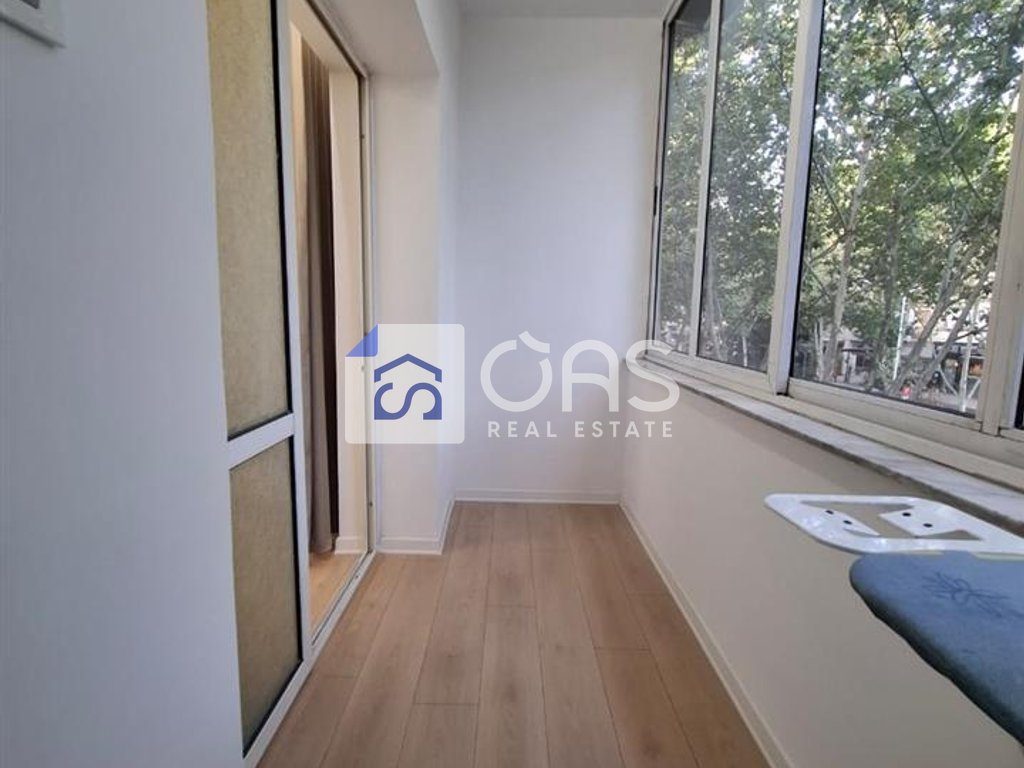 Jepet apartament me qera 1+1 Ish Stacioni Trenit