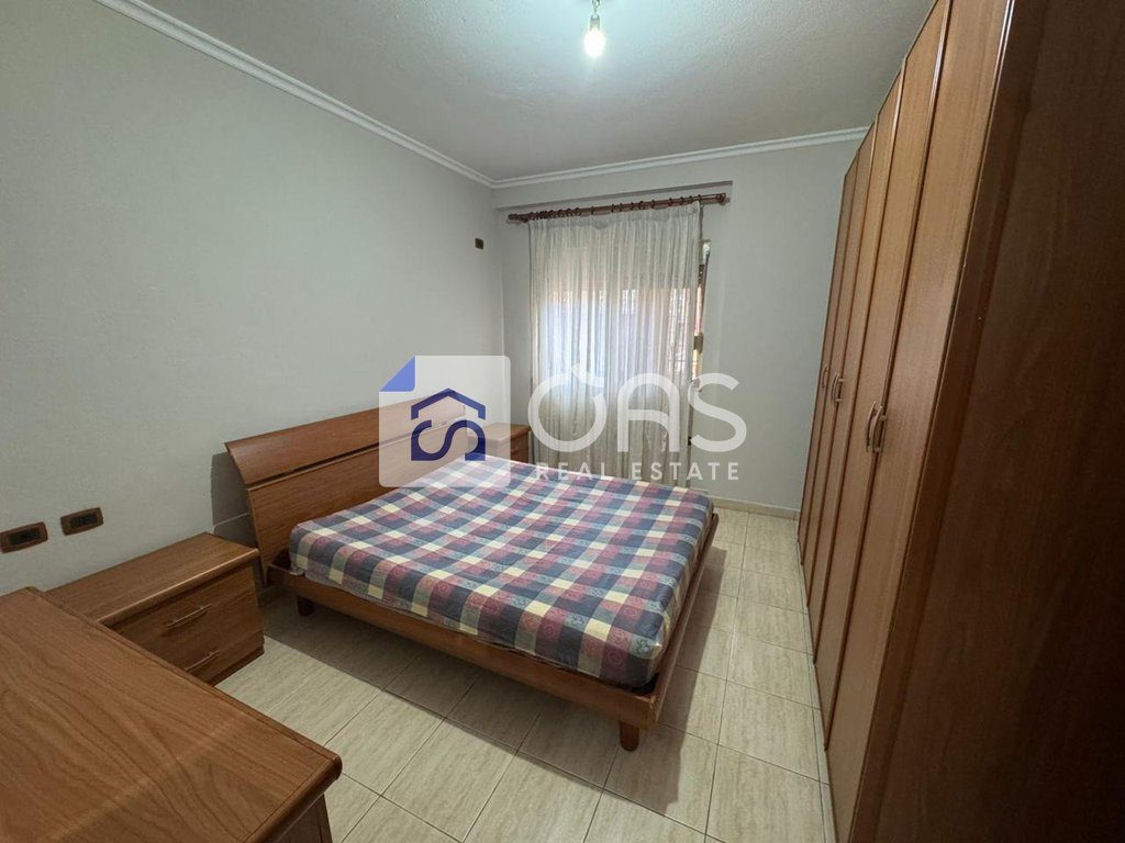 Jepet apartament me qera 1+1 Kodra Diellit