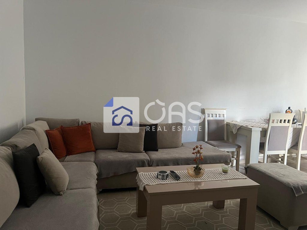 Jepet apartament me qera 1+1 21 Dhjetori