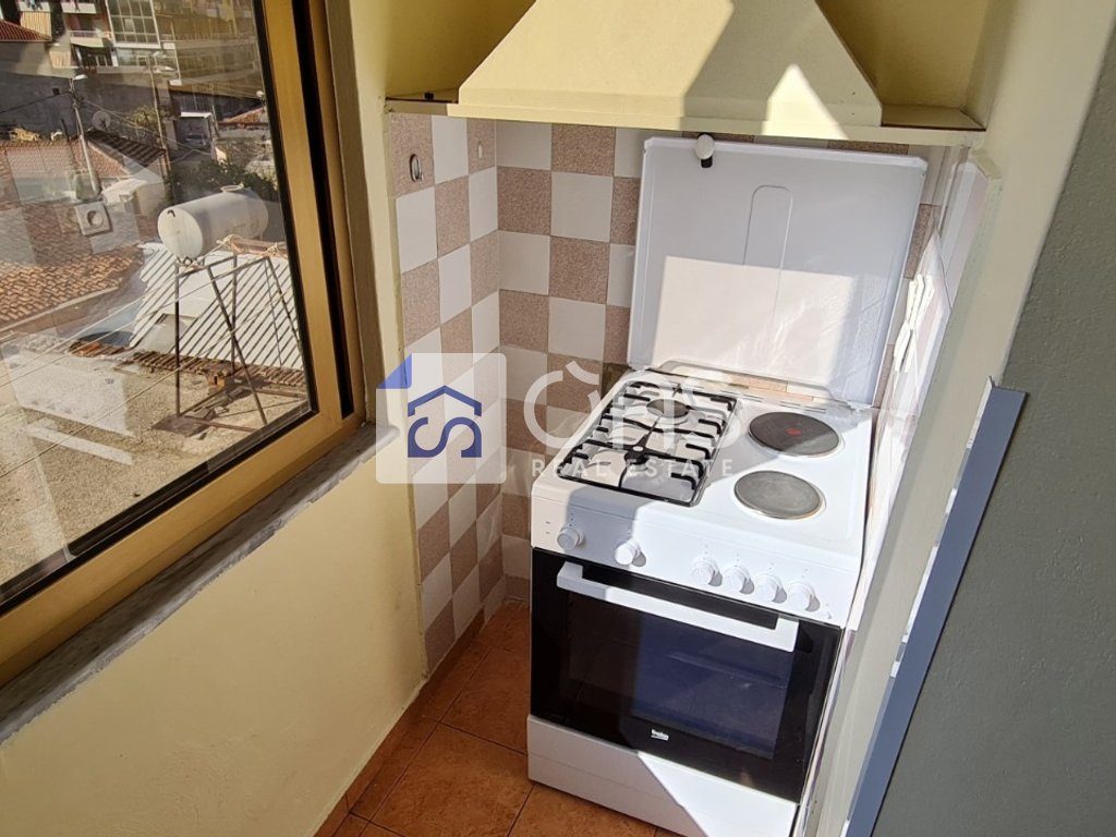 Jepet apartament me qera 2+1 Pazari Ri