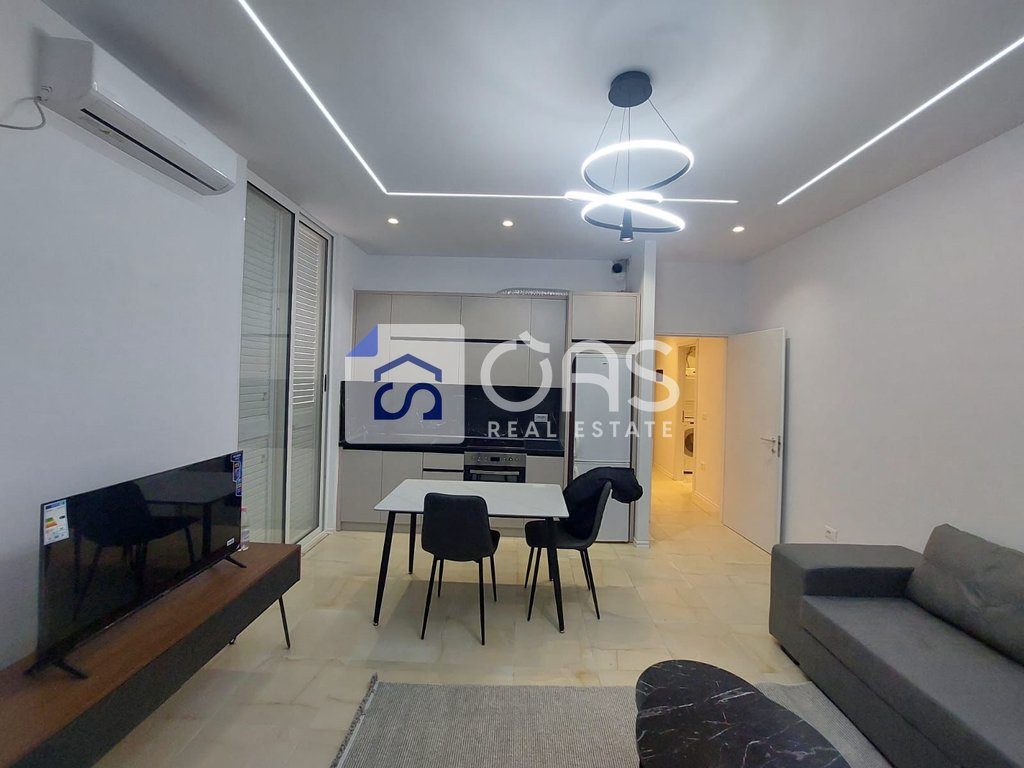 Shitet apartament  1+1 Kodra e Diellit