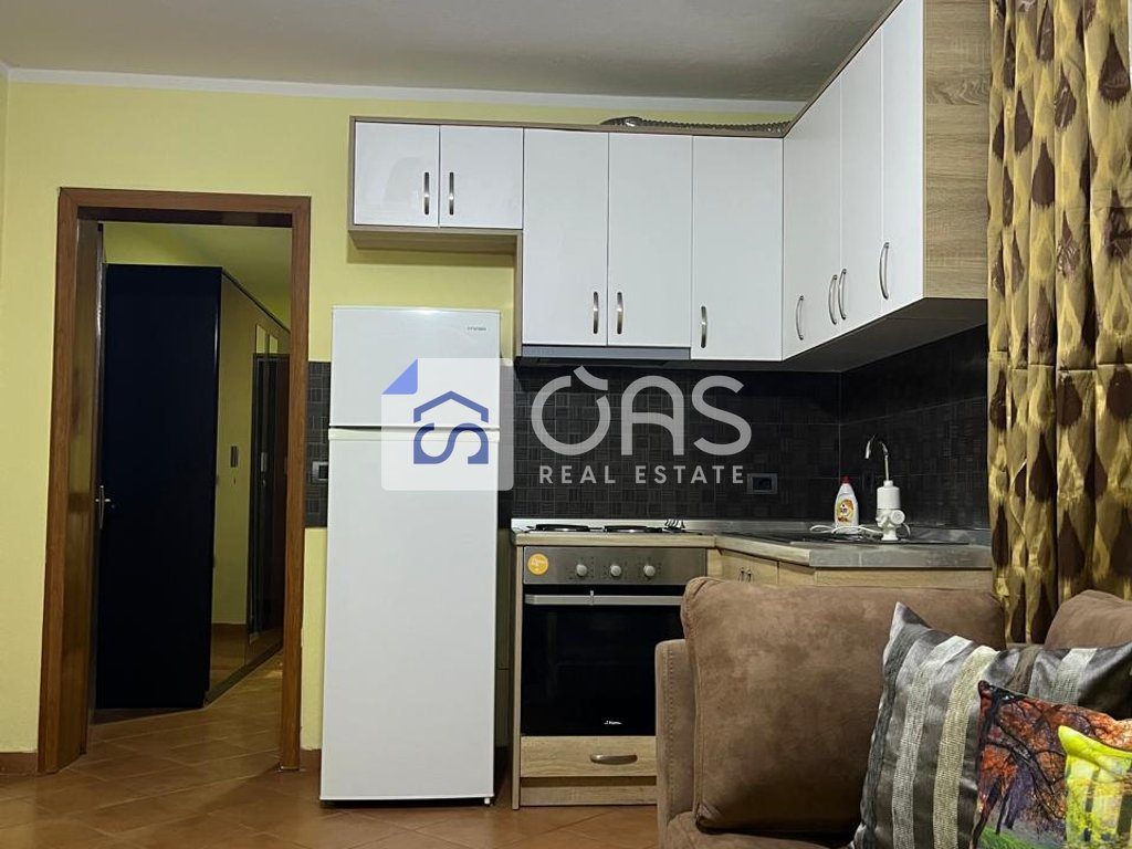 Jepet apartament me qera 1+1 Bulevardi Zogu i Pare