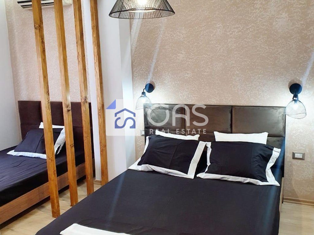 Jepet apartament me qera 1+1 Rruga Brrikadave