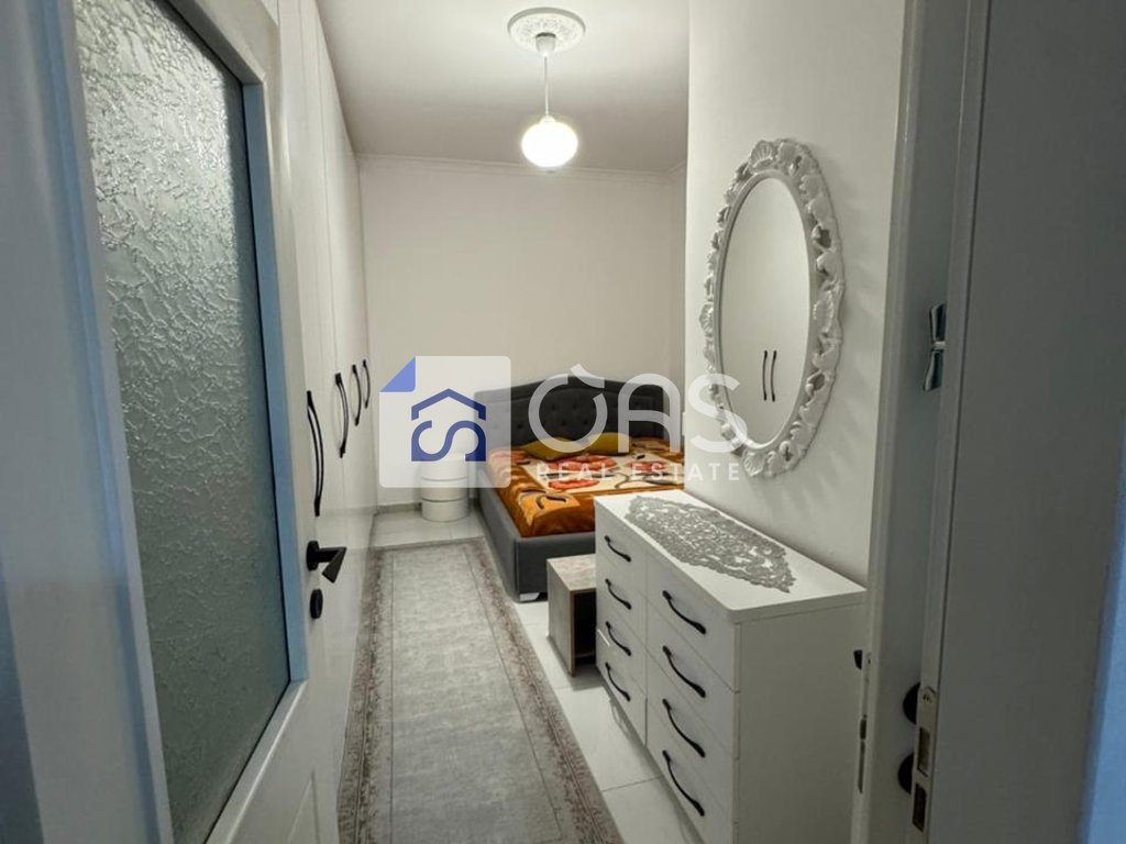Jepet apartament me qera 1+1 Rruga E Dibres
