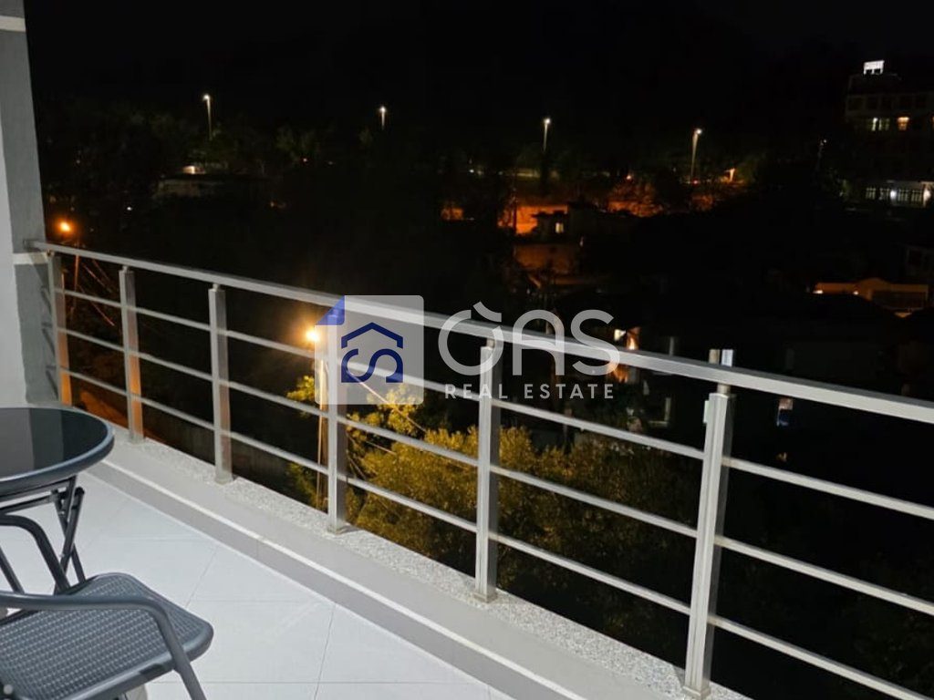 Jepet apartament me qera 1+1 Rruga E Elbasanit