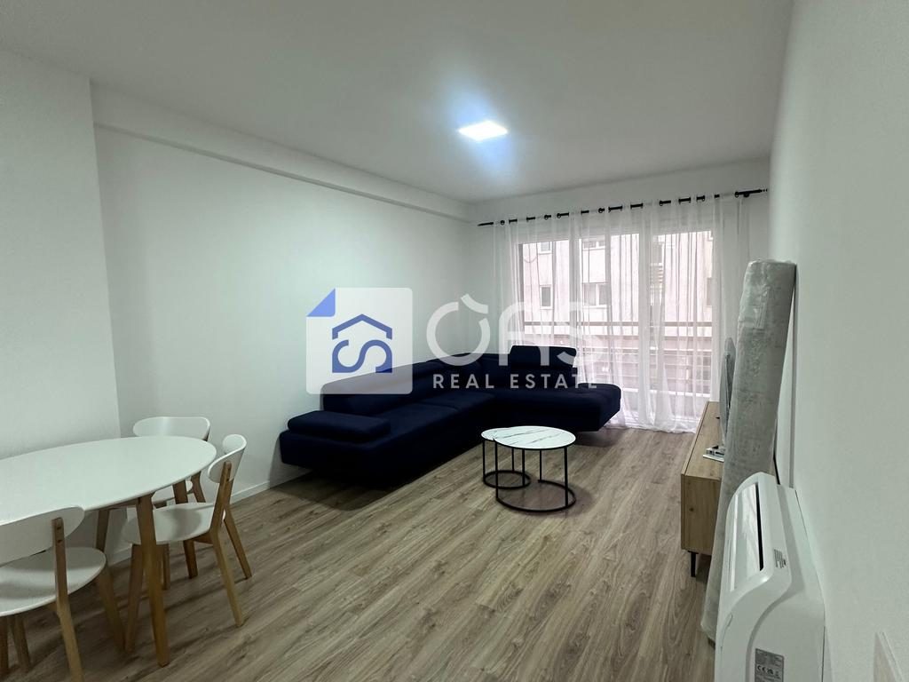 Jepet apartament me qera 1+1 Laprake