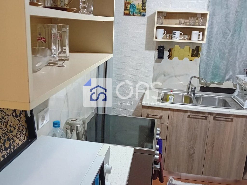 Jepet apartament me qera 1+1 Selvia