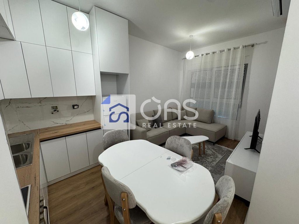 Jepet apartament me qera 1+1 ne Ali Demi