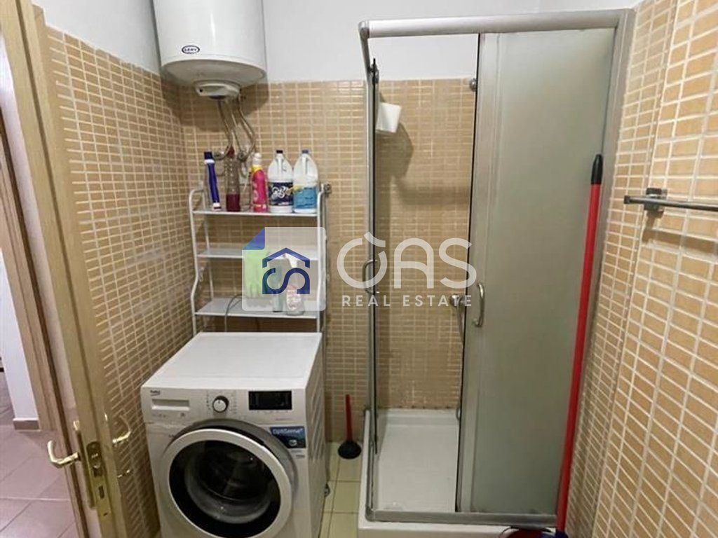 Jepet apartament me qera 1+1 ne Astir