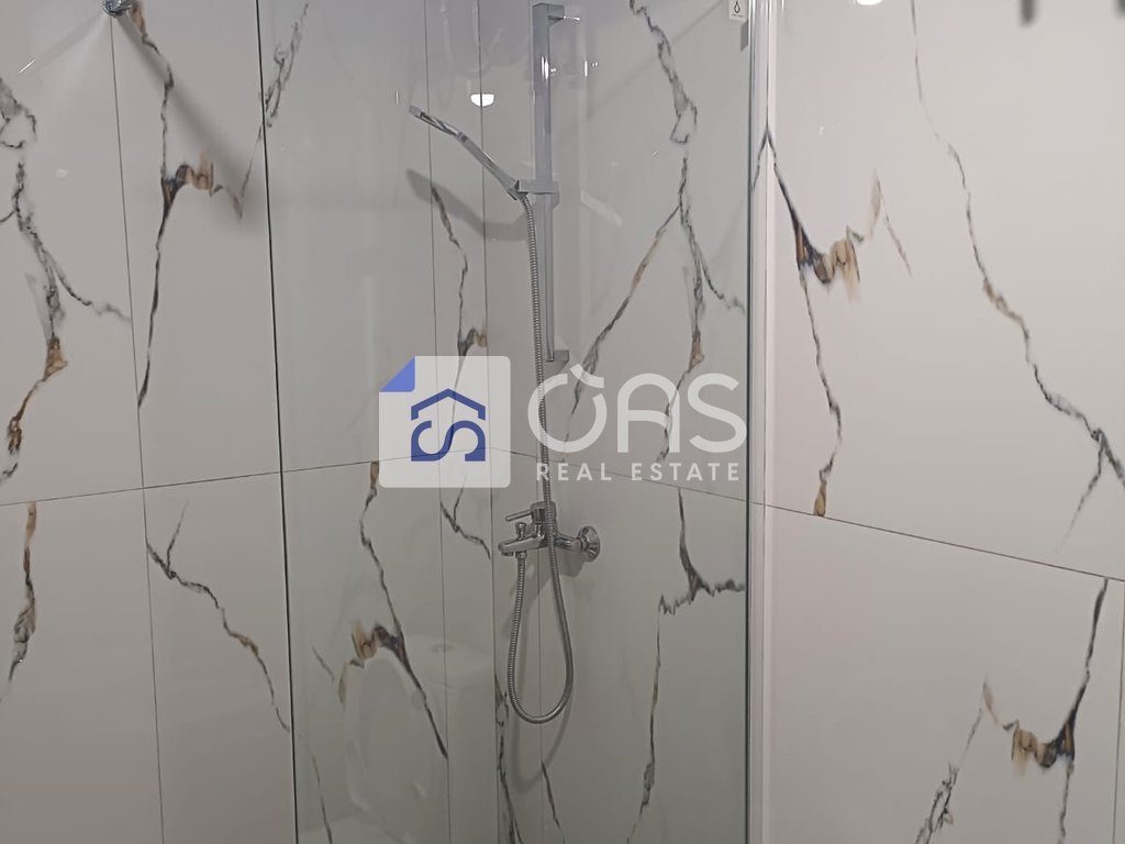 Jepet apartament me qera 1+1 Laprake