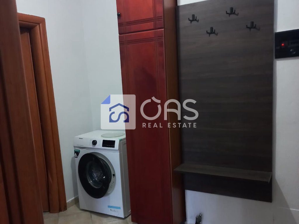 Jepet apartament me qera 1+1 Pallati Me Shigjeta