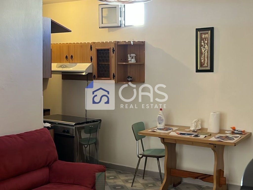 Jepet apartament me qera 1+1 Myslym Shyri