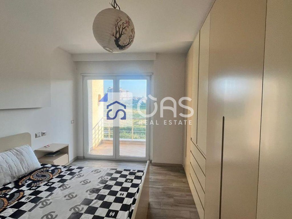 Jepet apartament me qera 2+1 Astir