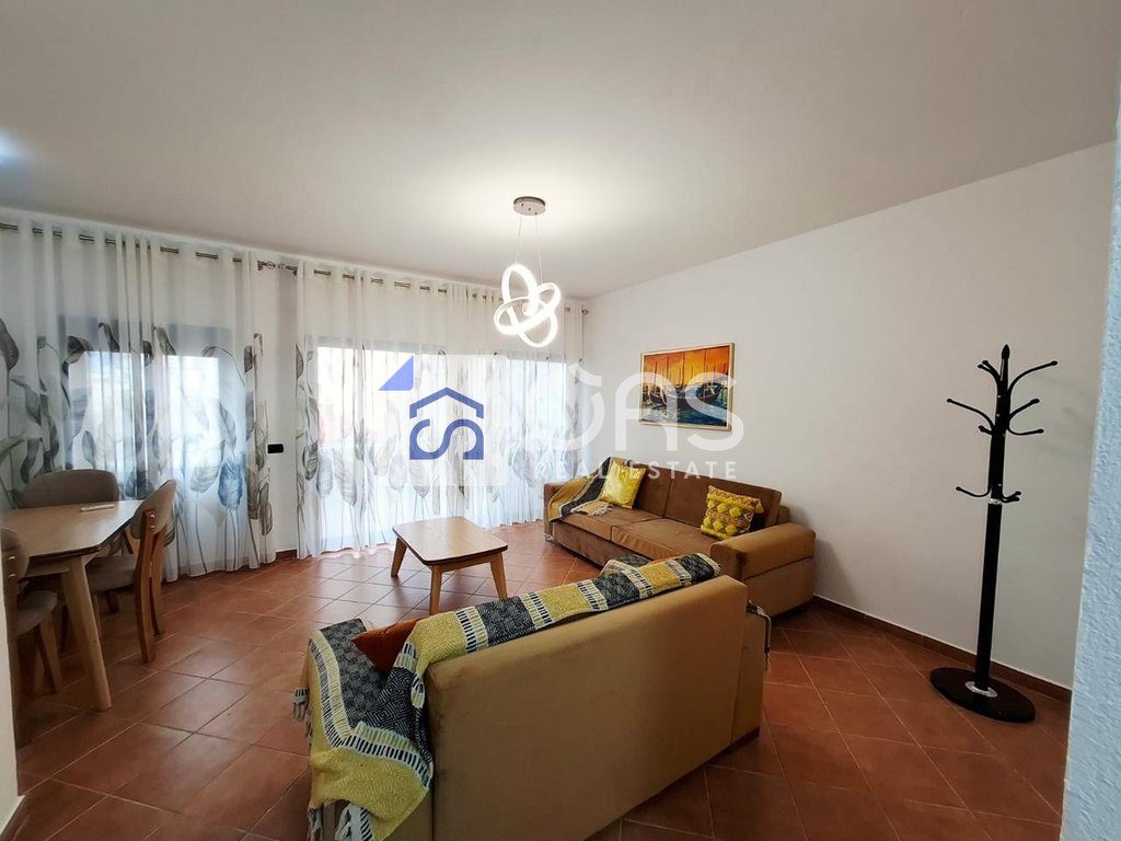 Jepet apartament me qera 2+1 Rruga Kavajes