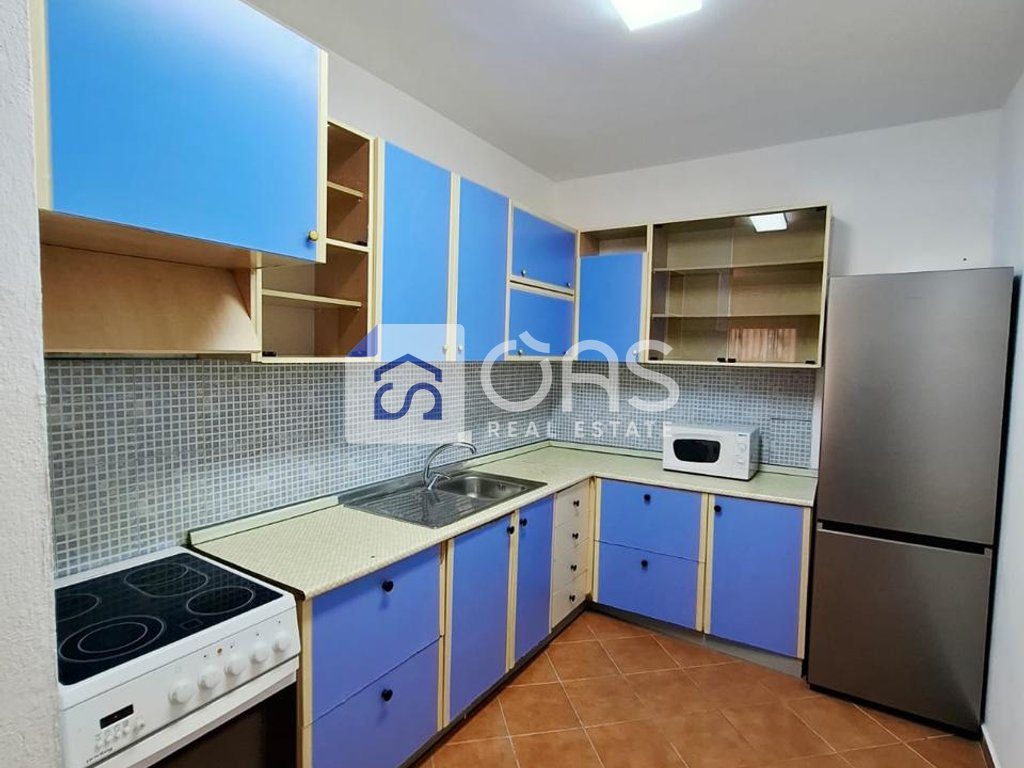 Jepet apartament me qera 2+1 Rruga Kavajes