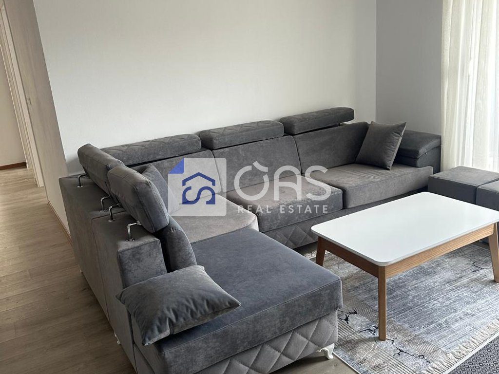 Jepet apartament me qera 3+1 5 Maj