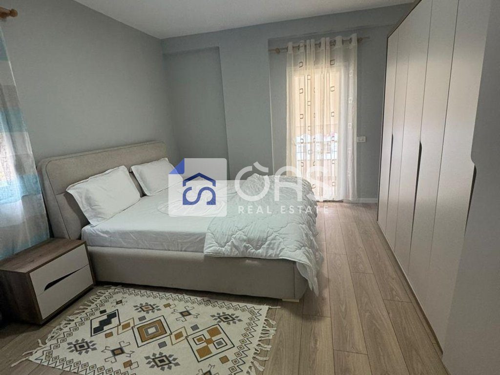 Jepet apartament me qera 2+1 Fresk