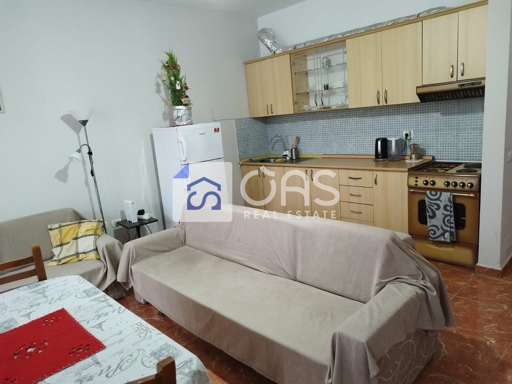 Jepet apartament me qera 1+1 Rruga Elbasanit