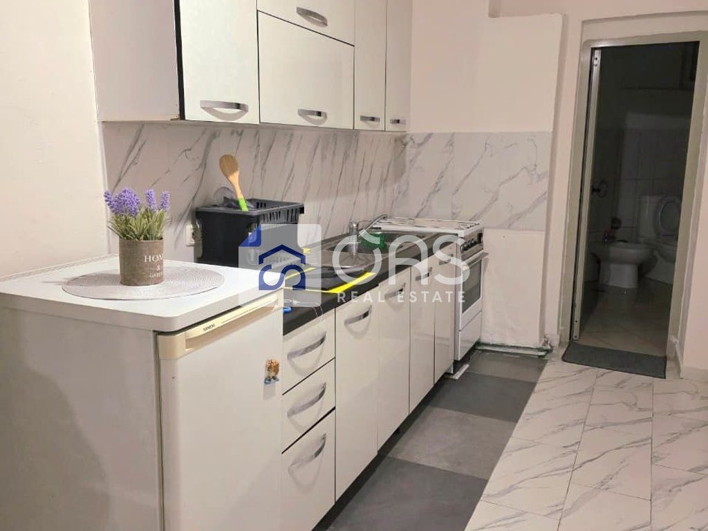 Jepet apartament me qera 1+1 Myslym Shyri