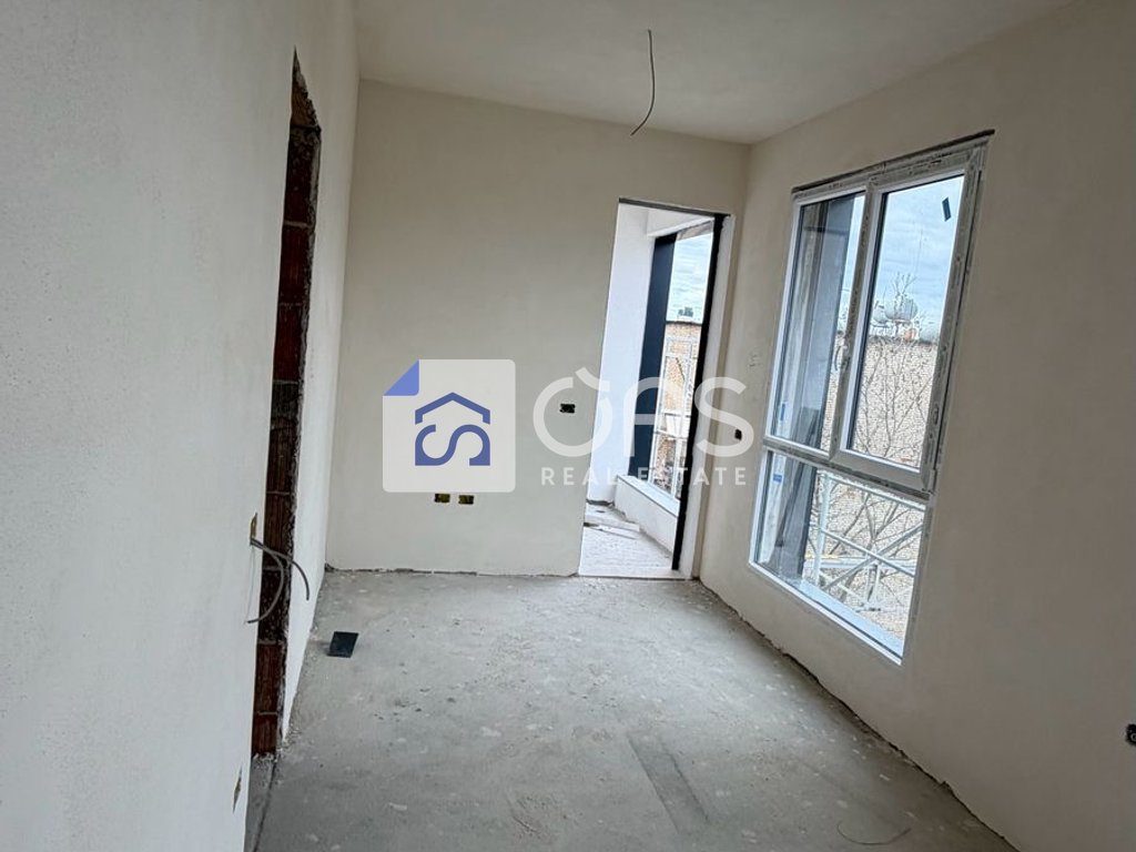 Shitet apartament 1+1 ne Ali Demi
