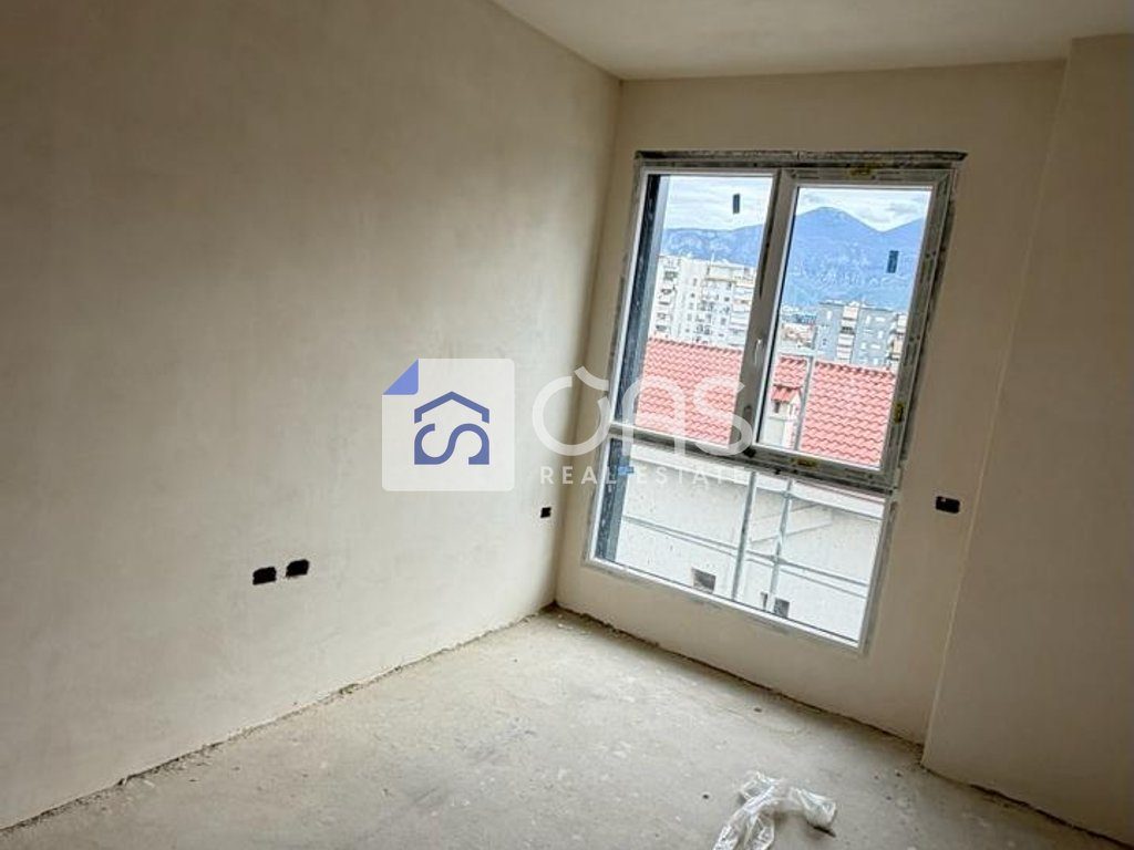 Shitet apartament 2+1+2 ne Ali Demi