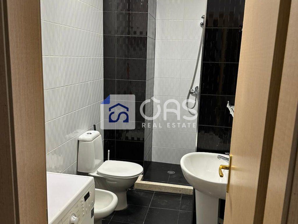 Jepet me qera apartament 1+1 te  Astir
