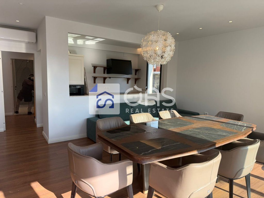 Shitet Apartament 2+1+2+Post Parkimi ne Fark (O2 Residence).