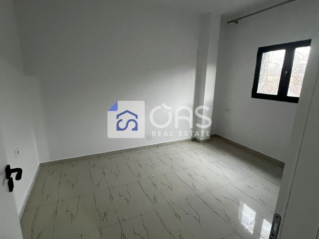 Apartament 2+1 Me Qira në Laprakë, Tiranë - 450€ | 90 m²