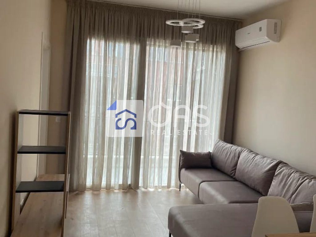 Jepet me qera apartament 2+1 tek 5 Maj