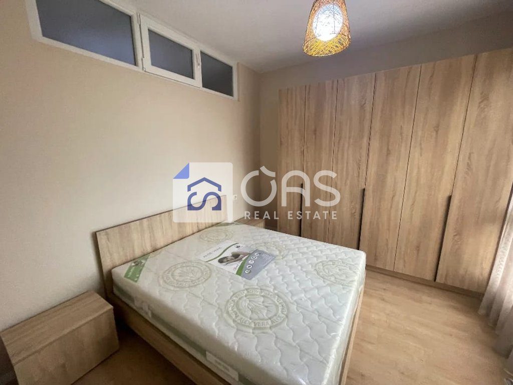 Jepet me qera apartament 2+1 tek 5 Maj