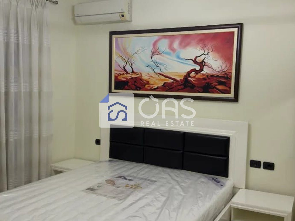 Jepet Apartament me qera 1+1   21 dhjetori
