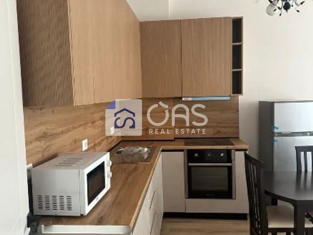 Jepet me qera apartament 1+1 Ne Kamez