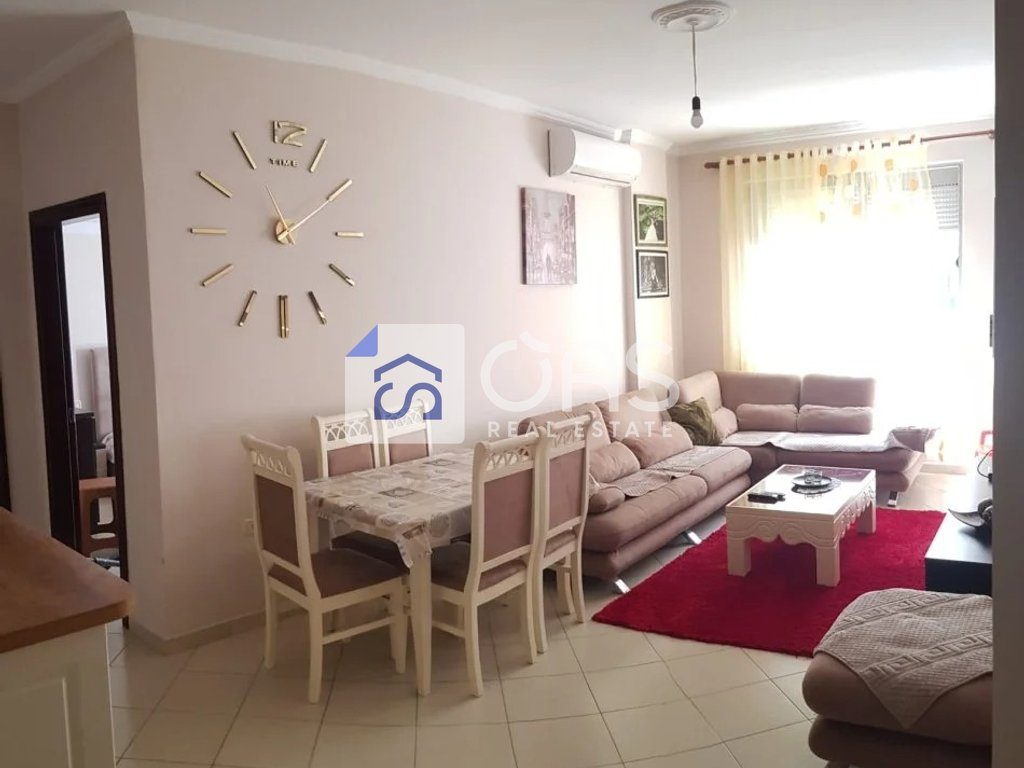Jepet apartament me qera 2+1 Yzberisht