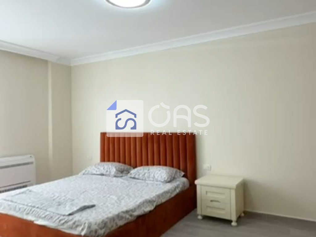Jepet Apartament me qera 1+1  Ne 5 Maj