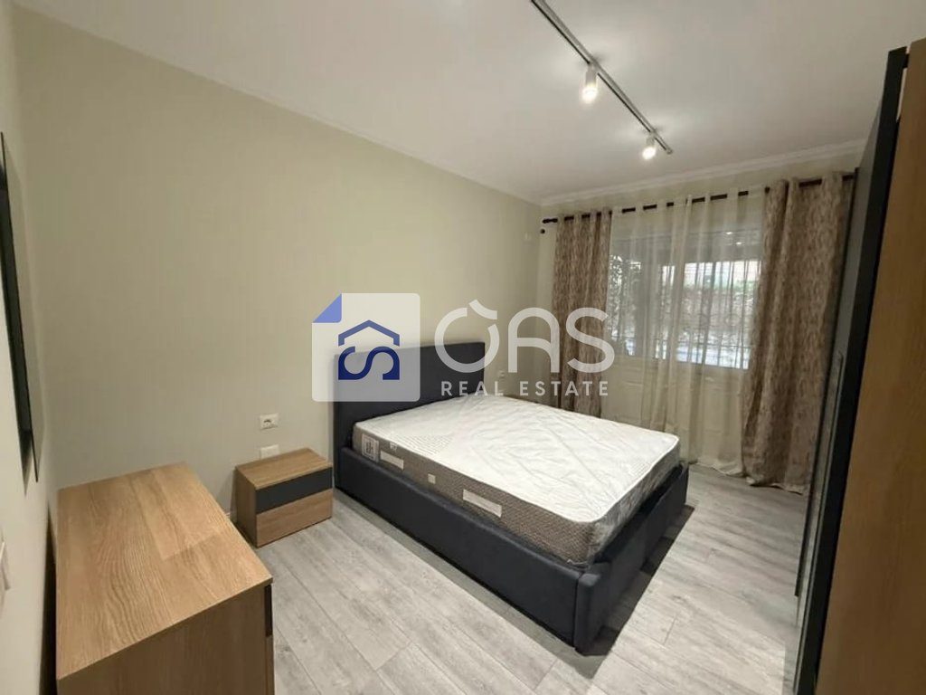 Jepet apartament me qera 2+1 Ne Bllok