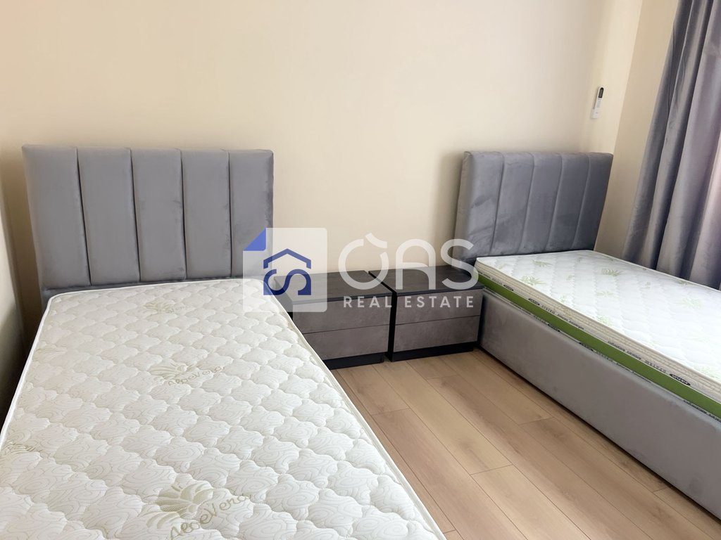 Jepet apartament me qera 1+1 ne Rrugen e Kavajes