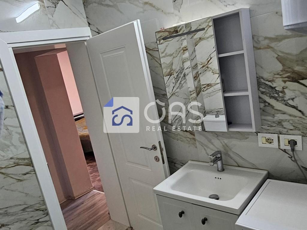 Jepet apartament me qera 1+1 Ne Brryl