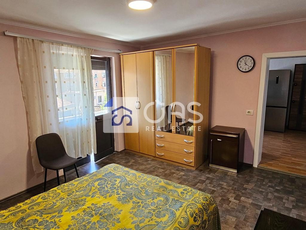 Jepet apartament me qera 1+1 Ne Brryl