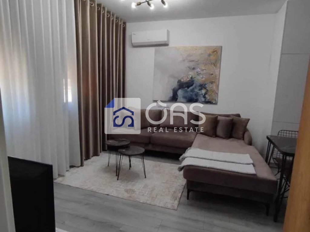 Jepet apartament me qera 1+1 Pallati Me Shigjeta