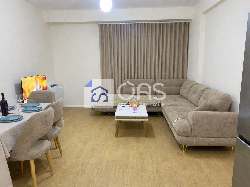 Jepet me qira apartamenti 1+1 Ne Astir