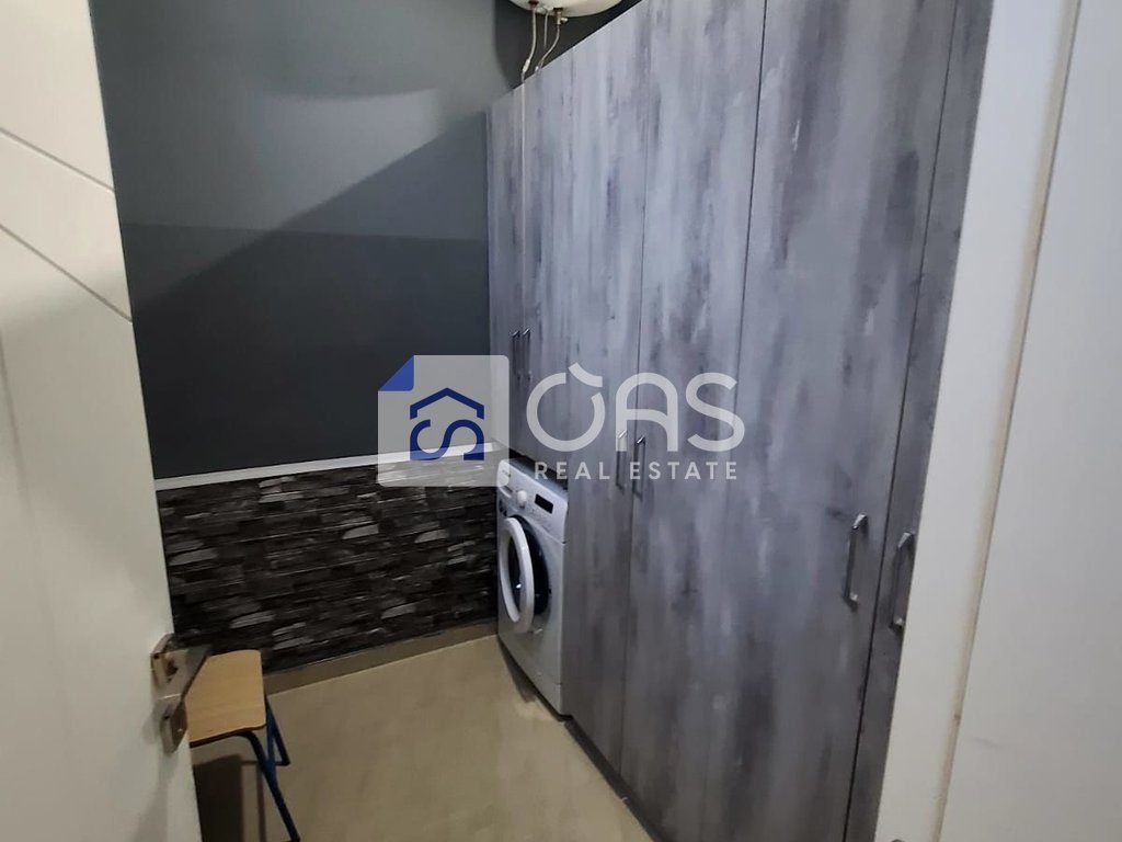 Jepet me qira apartamenti 1+1 Te Liqeni i Thate