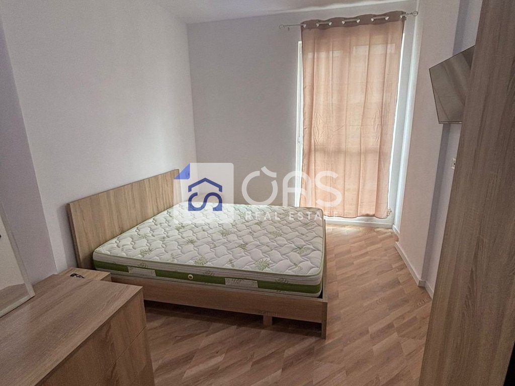 Jepet me qera apartament 1+1 Te Univers City