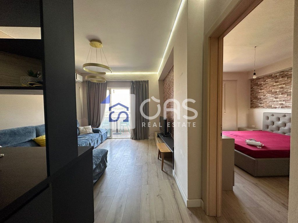 Jepet apartament me qera 2+1 Ne Fresk