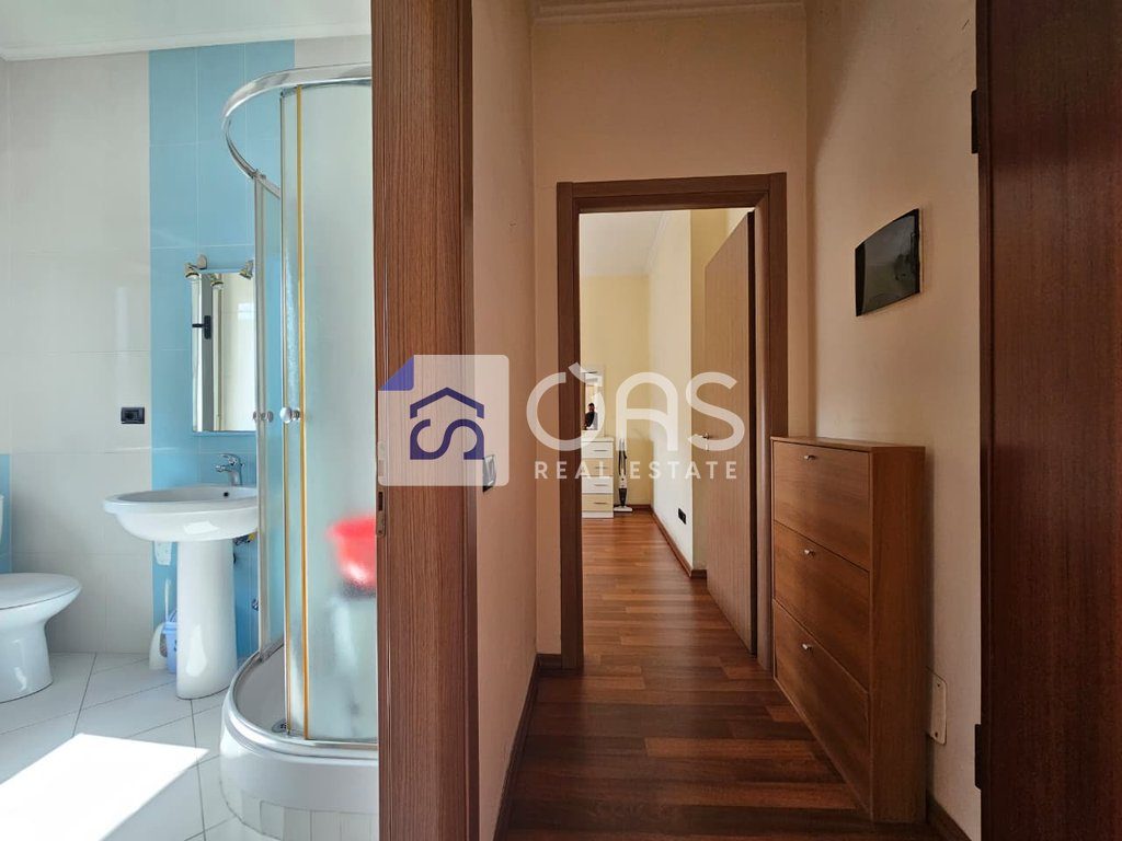 Jepet Apartament me qera 1+1 Te Pazari i Ri