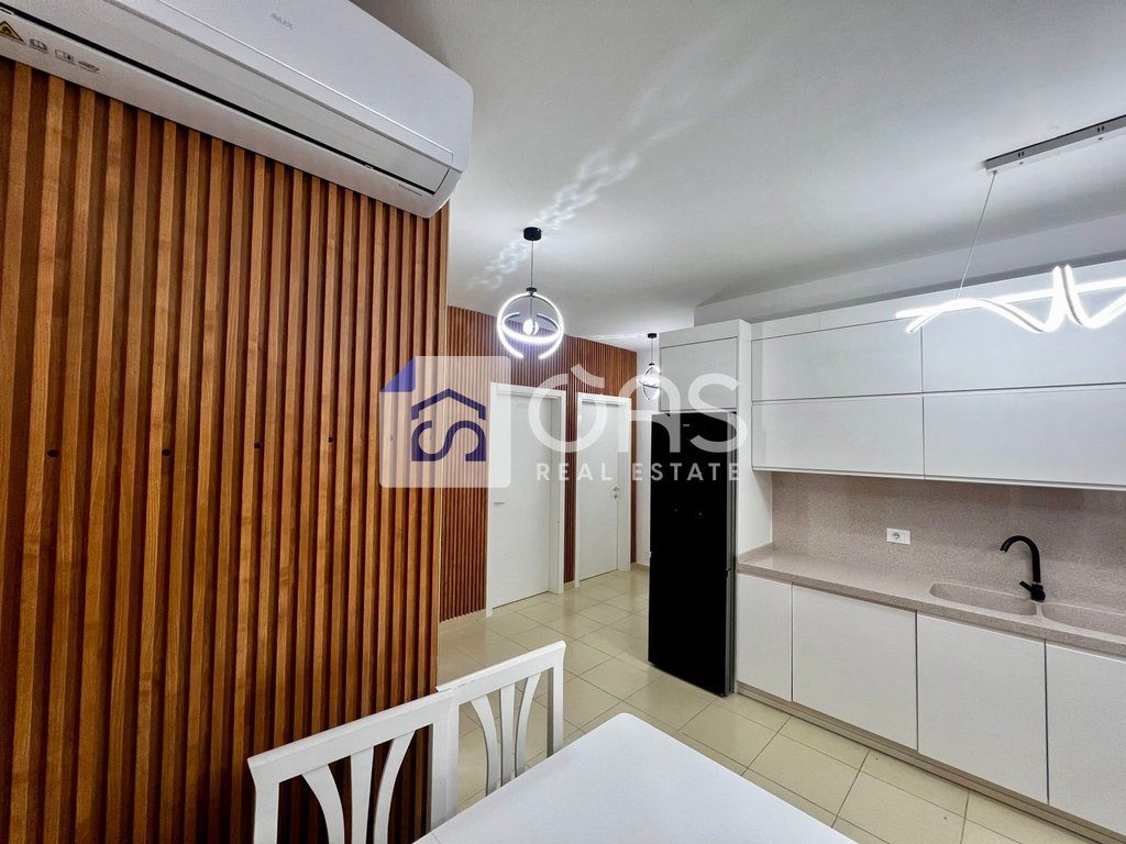 Jepet Apartament me qera 2+1 Te Bulevardi I Ri