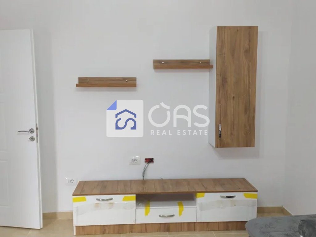 Jepet Apartament me qera 1+1 Ne Pocelan