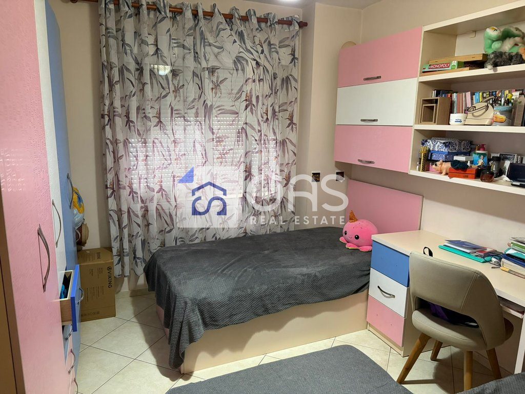 Jepet apartament me qera 2+1 Kthesa E Kamzes