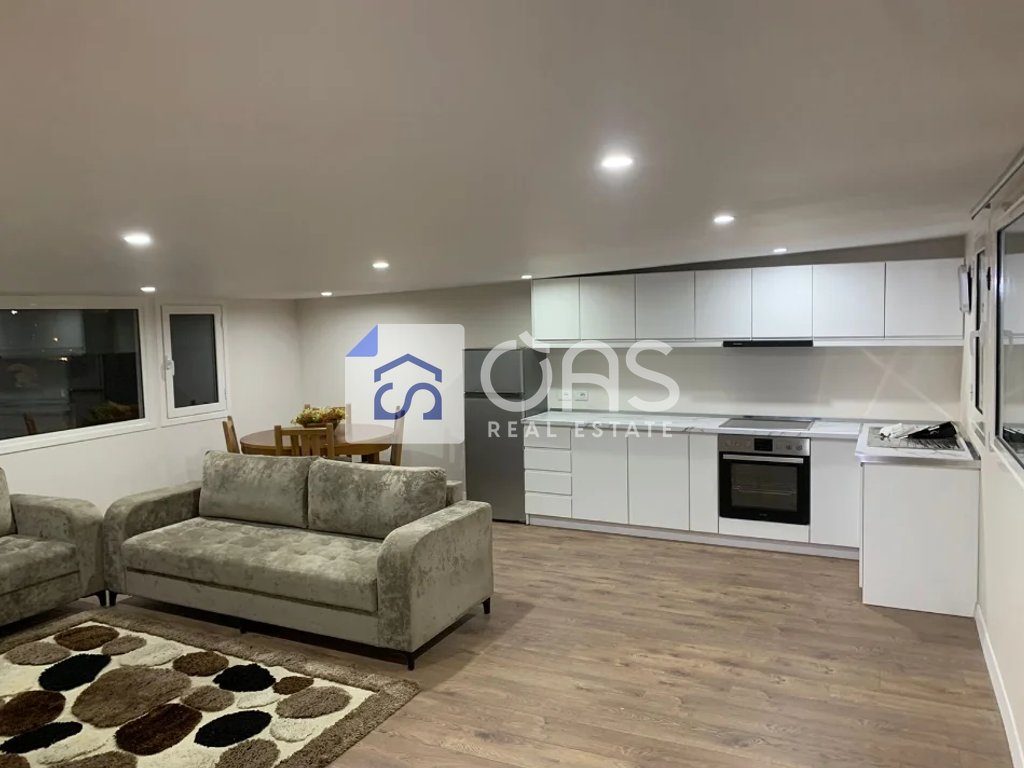 Jepet apartament me qera 1+1 Te Siri Kodra