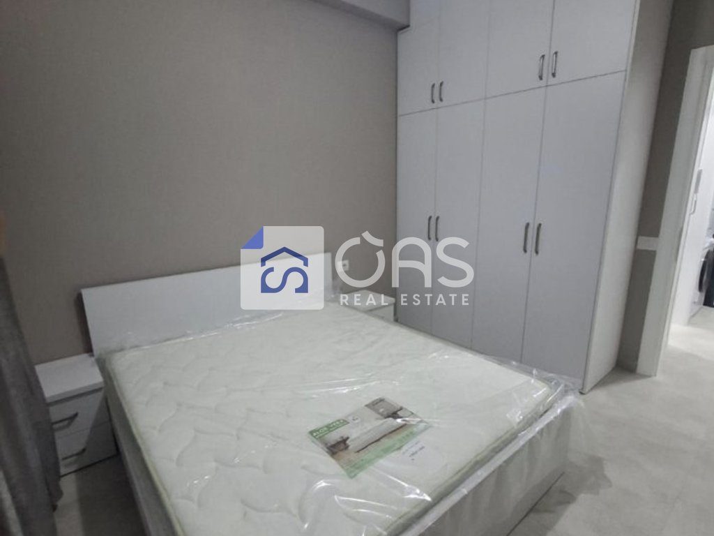 Jepet me qera apartamenti 1+1 Te Pallati me shigjeta