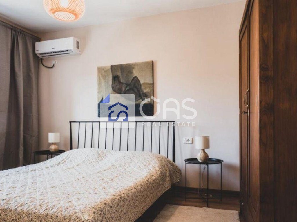 Jepet apartament 1+1 Ne Qender